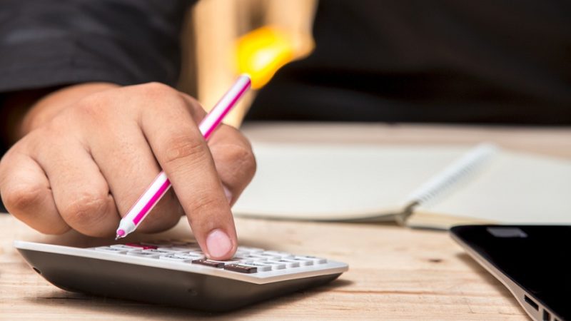 Equal taxation and social security for employees and entrepreneurs