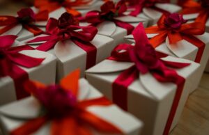 Picking The Perfect Gift Box